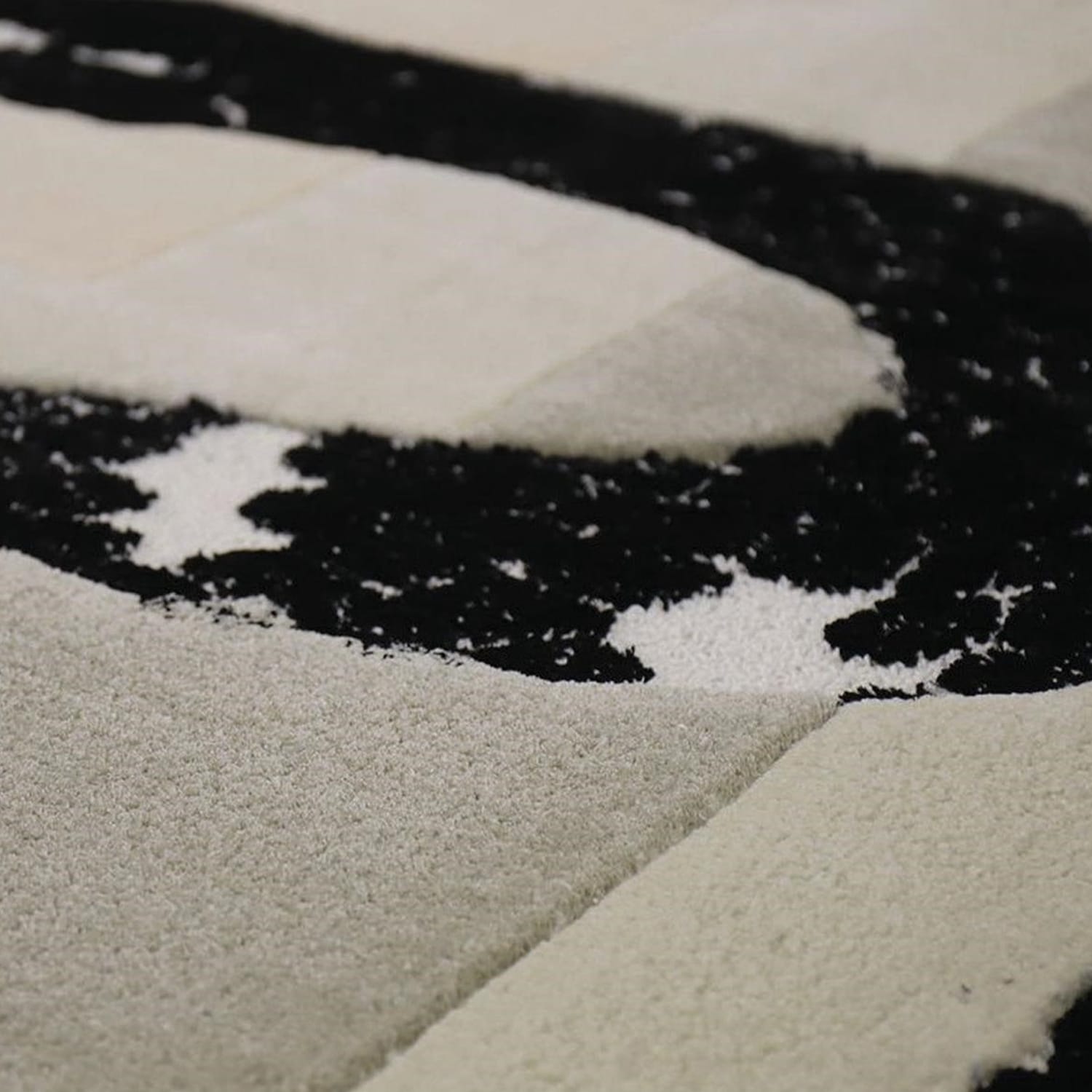Hand-Tufted Black & White Serpentine Wool Rug – Luxury Modern Art Carpet by Room Rituals | Living Room & Lounge Floor Rug